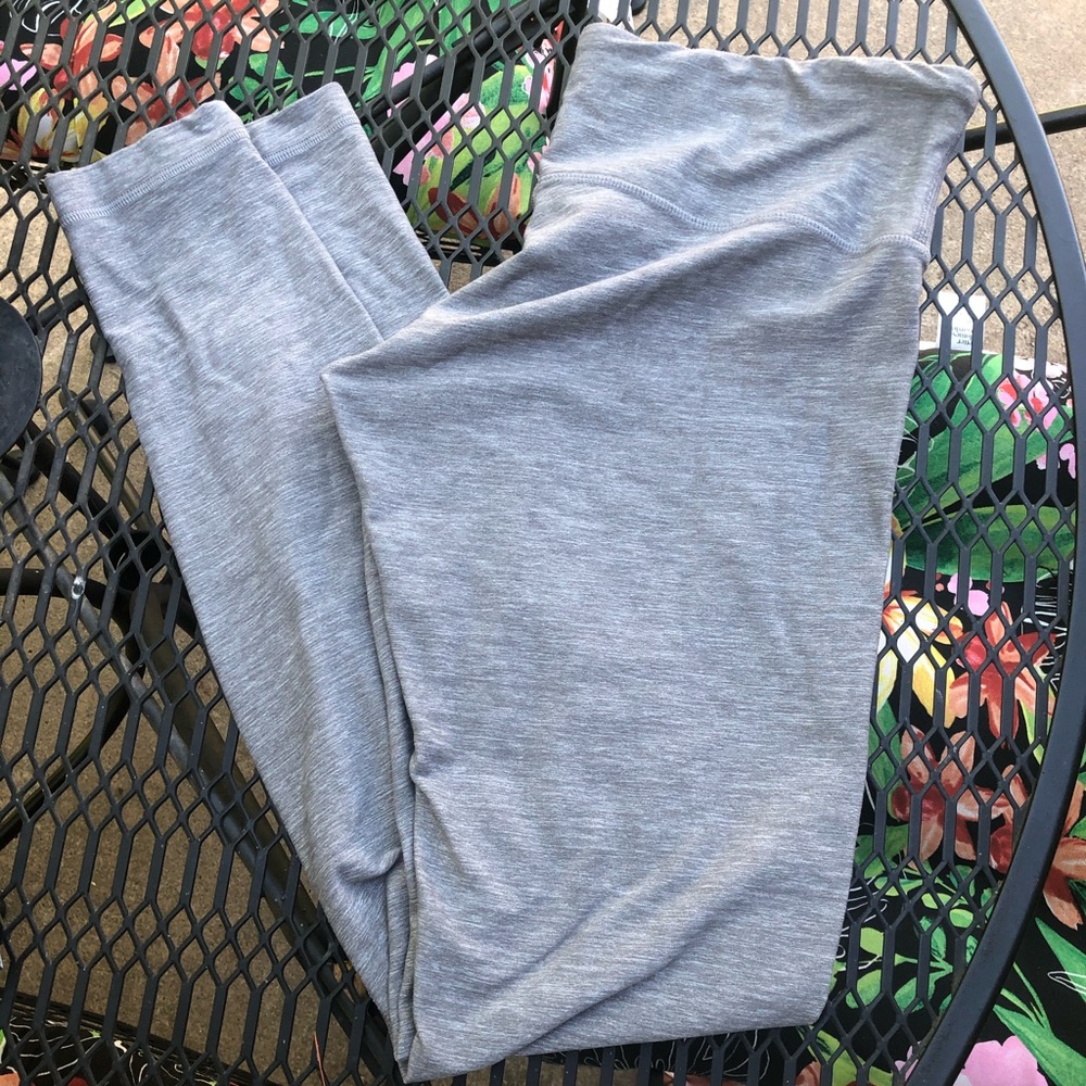lululemon size 8 gray leggings